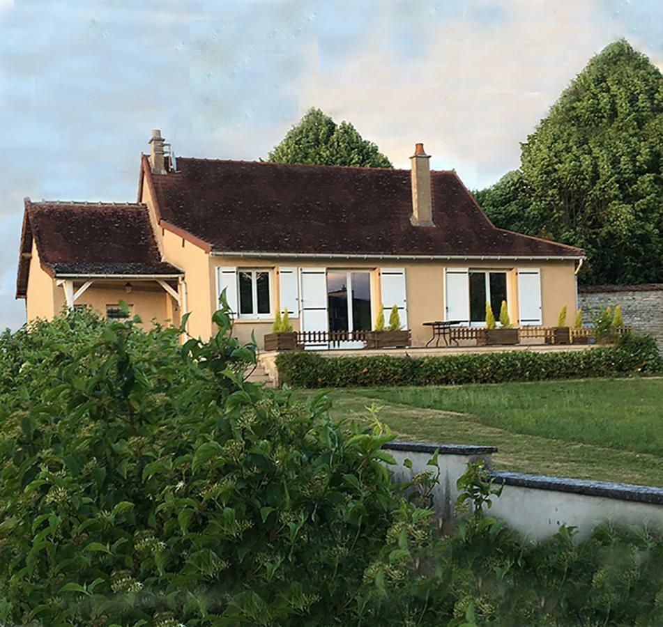 La Maison Et Son Jardin Sur Le Canal De Bourgogne Ravieres Dış mekan fotoğraf